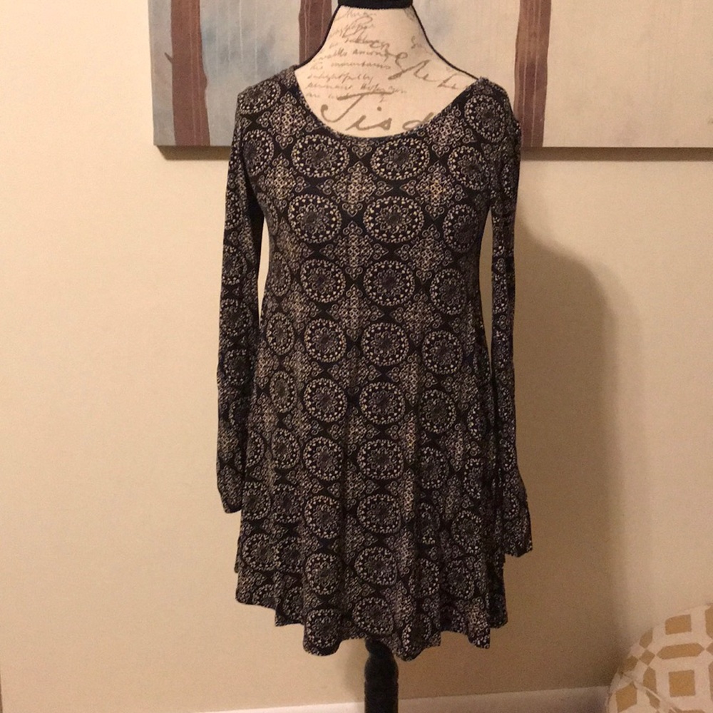 Forever 21 Long-sleeved Dress